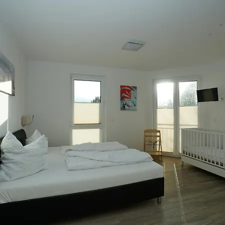 Vier-winde-villa Mit Schwimmbad