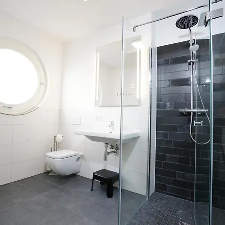 Vier-winde-villa Mit Schwimmbad Hohen Wieschendorf