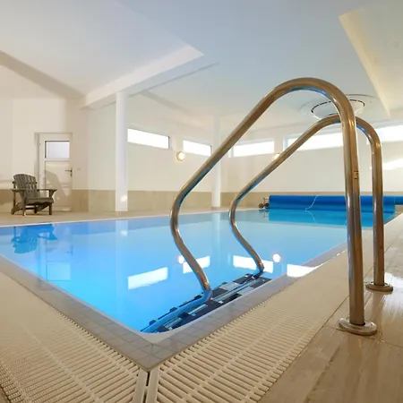 Dom wakacyjny Vier-winde-villa Mit Schwimmbad *