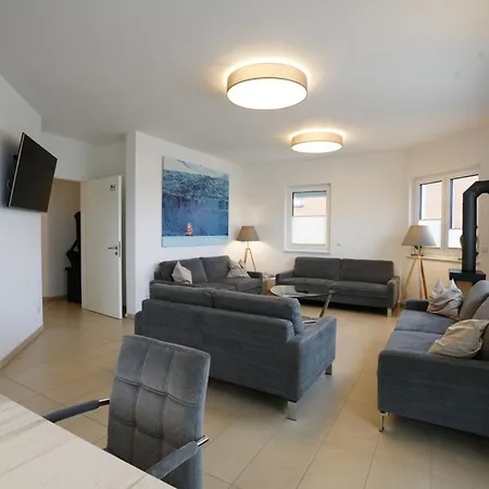 Vier-winde-villa Mit Schwimmbad Hohen Wieschendorf