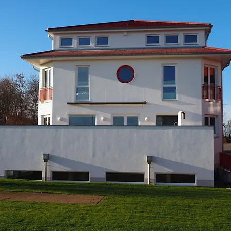 Vier-winde-villa Mit Schwimmbad * Hohen Wieschendorf